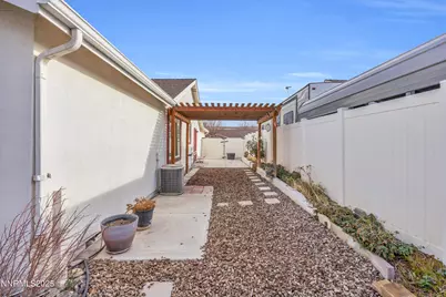 1370 White Bluffs Circle, Fernley, NV 89408 - Photo 32