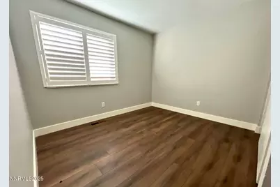 8657 Silver Shores Drive, Reno, NV 89506 - Photo 6