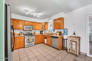 1250 Oxford Ave, Sparks, NV 89431 - Photo 8