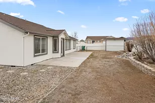 1418 Red Bluff Way, Fernley, NV 89408 - Photo 28