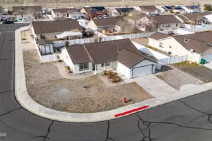1418 Red Bluff Way, Fernley, NV 89408 - Photo 32