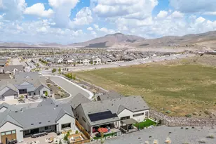 3028 Amethyst Hills Dr, Reno, NV 89521 - Photo 38