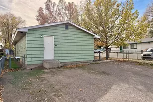 438 Laurel St, Reno, NV 89512 - Photo 2