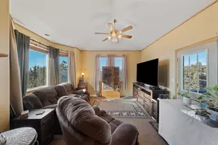 271 Greencrest Dr, Spring Creek, NV 89815 - Photo 26