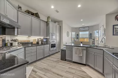 309 Coyote Crossing, Sparks, NV 89441 - Photo 10
