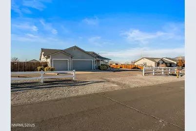 211 Bridlepath Way, Fernley, NV 89408 - Photo 2