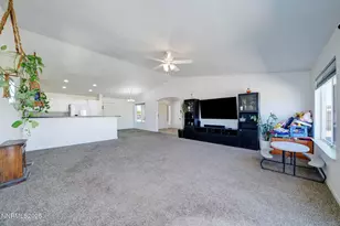 3175 Snowberry St, Silver Springs, NV 89429 - Photo 8