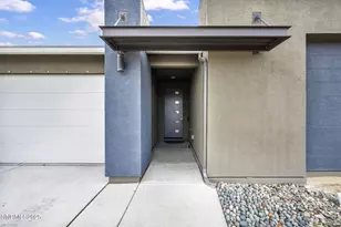 510 Ahearn Ct, Reno, NV 89506 - Photo 2