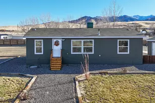 4635 Brayton Rd, Winnemucca, NV 89445 - Photo 2