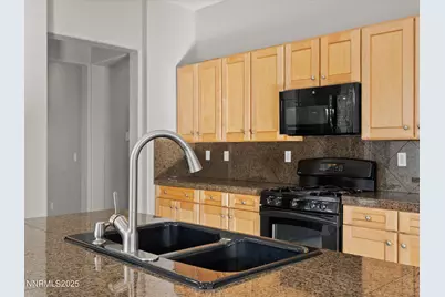 7100 Souverain Lane, Reno, NV 89506 - Photo 10
