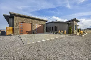 11150 Carlsbad Rd, Reno, NV 89508 - Photo 2