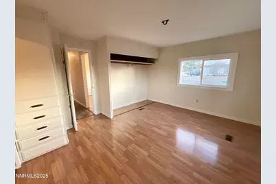 2735 Toiyabe Street, Silver Springs, NV 89429 - Photo 12