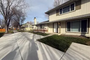 835 Ridgewood Dr, Sparks, NV 89434 - Photo 2