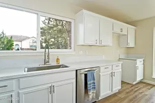 4705 Amber Hill Ln, Reno, NV 89523 - Photo 10