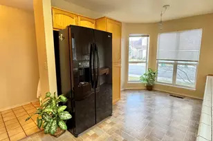 923 Edgecliff Dr, Reno, NV 89523 - Photo 2