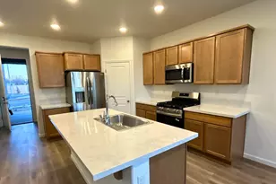3458 Payton Wy, Fernley, NV 89408 - Photo 4
