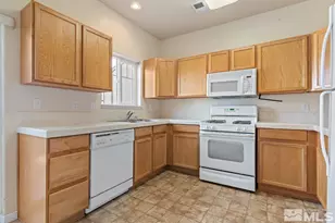 4056 Anthony James Ct, Reno, NV 89503 - Photo 6
