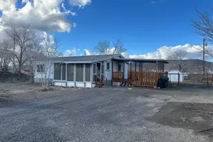 1740 Tuscarora St, Silver Springs, NV 89429 - Photo 2