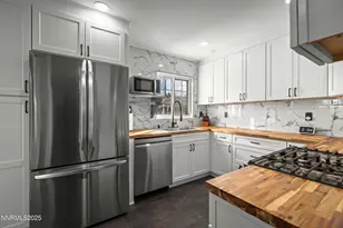 1920 Bonneville Ave, Reno, NV 89503 - Photo 8