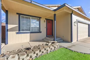 7351 Rubens Ct, Sun Valley, NV 89433 - Photo 2