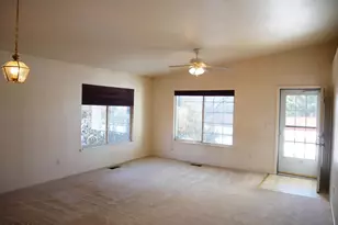 17320 Magnetite Dr, Reno, NV 89508 - Photo 10