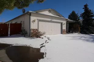 17320 Magnetite Dr, Reno, NV 89508 - Photo 2