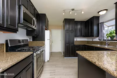 207 Thornwood Court, Dayton, NV 89403 - Photo 10