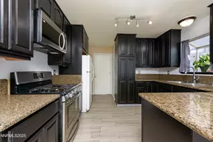 207 Thornwood Ct, Dayton, NV 89403 - Photo 10