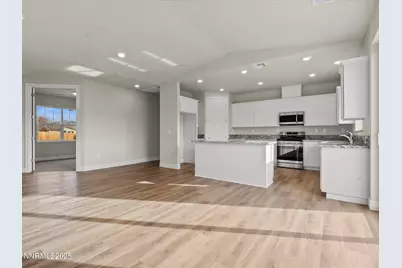 2555 Emerson Circle, Fernley, NV 89408 - Photo 12