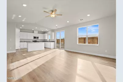 2555 Emerson Circle, Fernley, NV 89408 - Photo 10