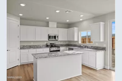 2555 Emerson Circle, Fernley, NV 89408 - Photo 14