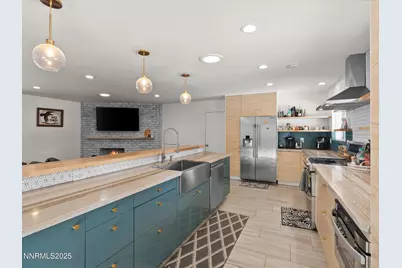 301 Hillcrest Drive, Reno, NV 89509 - Photo 1