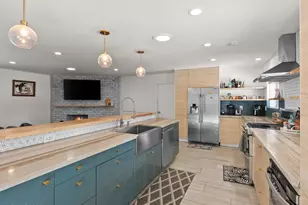 301 Hillcrest Dr, Reno, NV 89509 - Photo 1