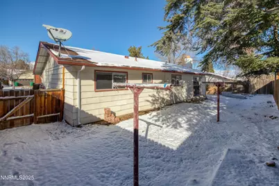 820 Wyoming Avenue, Reno, NV 89503 - Photo 32