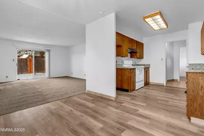820 Wyoming Avenue, Reno, NV 89503 - Photo 4