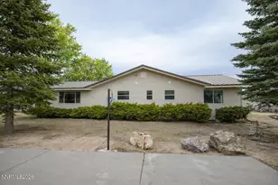 255 Shetland Cir, Reno, NV 89508 - Photo 12