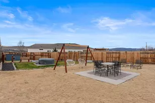 2645 Emerson Cir, Fernley, NV 89408 - Photo 24