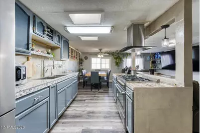 985 Villa Way, Fernley, NV 89408 - Photo 10