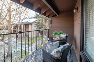 1465 E Peckham Ln, Reno, NV 89502 - Photo 18