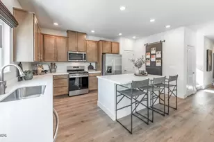 523 Daisy Fay Wy, Indian Hills, NV 89705 - Photo 6