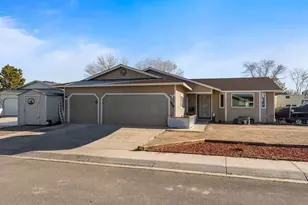 668 Farm Cir, Fernley, NV 89408 - Photo 1