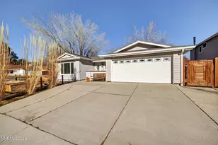 908 Pinewood Dr, Sparks, NV 89434 - Photo 1