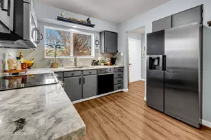 562 Smithridge Park, Reno, NV 89502 - Photo 6