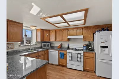 900 Madison Creek Drive, Fernley, NV 89408 - Photo 16