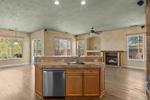 7483 Europa Dr, Sparks, NV 89436 - Photo 20