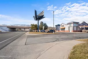 8600 Dixon Ln, Reno, NV 89511 - Photo 40