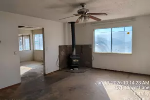 1570 S Clover Ln, Fernley, NV 89408 - Photo 4
