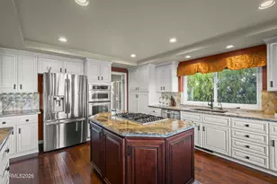 6174 Squires Ln, Reno, NV 89519 - Photo 18