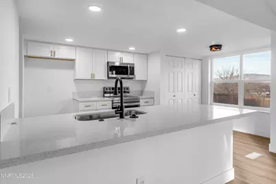6810 Sunkist Drive, Sparks, NV 89436 - Photo 2
