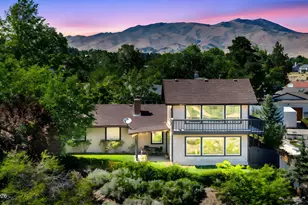 3850 Piccadilly Dr, Reno, NV 89509 - Photo 2